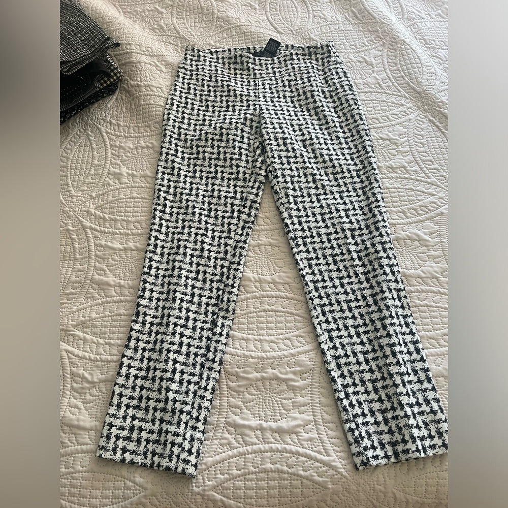 Zac and Rachel size 8 pull on career pants